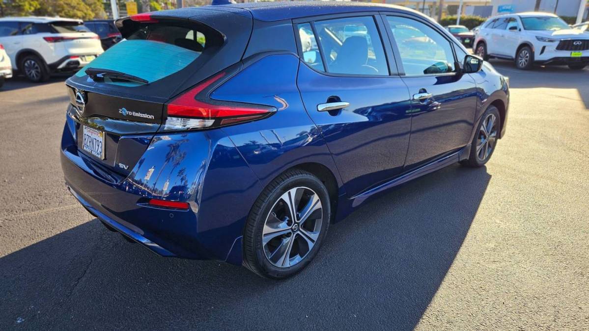 2022 Nissan LEAF 1N4AZ1CV5NC556520