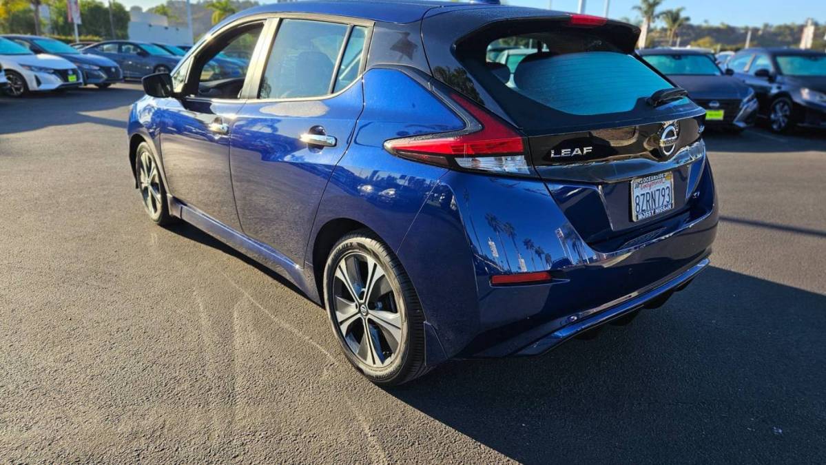 2022 Nissan LEAF 1N4AZ1CV5NC556520