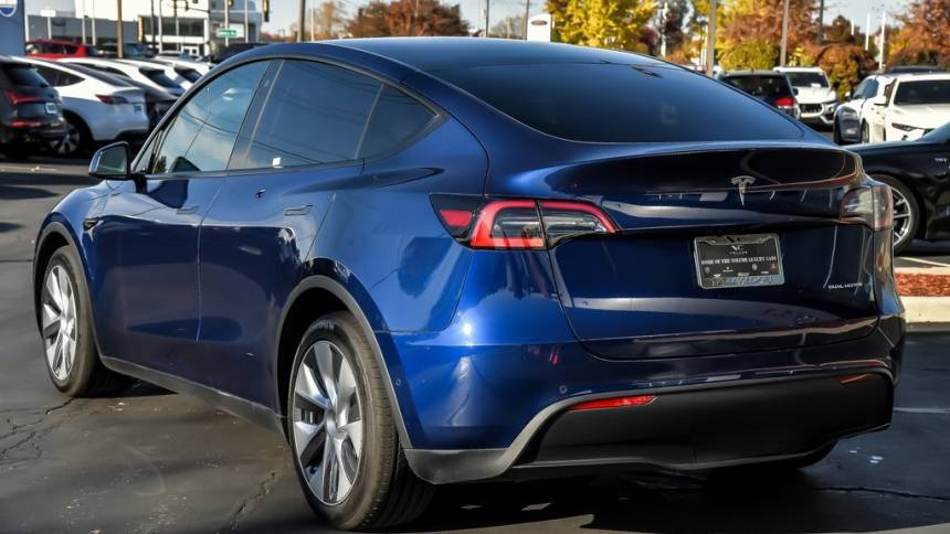 2021 Tesla Model Y 5YJYGDEE0MF142169