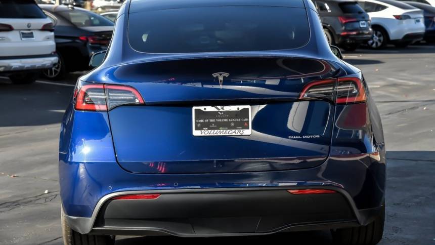 2021 Tesla Model Y 5YJYGDEE0MF142169