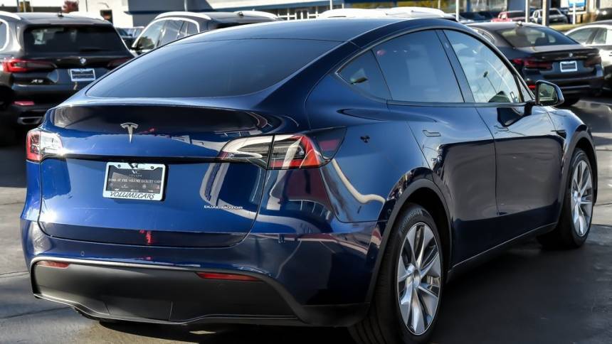 2021 Tesla Model Y 5YJYGDEE0MF142169