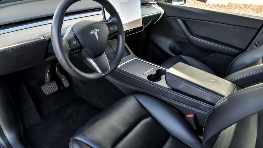 2021 Tesla Model Y 5YJYGDEE0MF142169