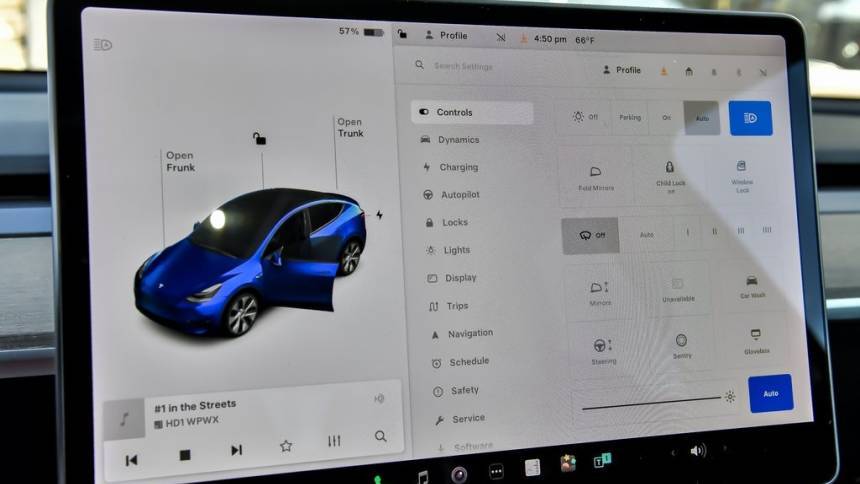 2021 Tesla Model Y 5YJYGDEE0MF142169