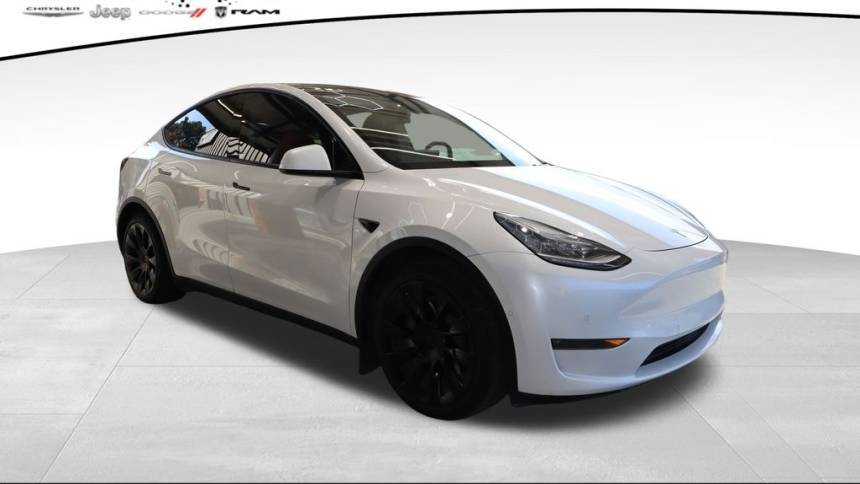 2021 Tesla Model Y 5YJYGDEE0MF090719