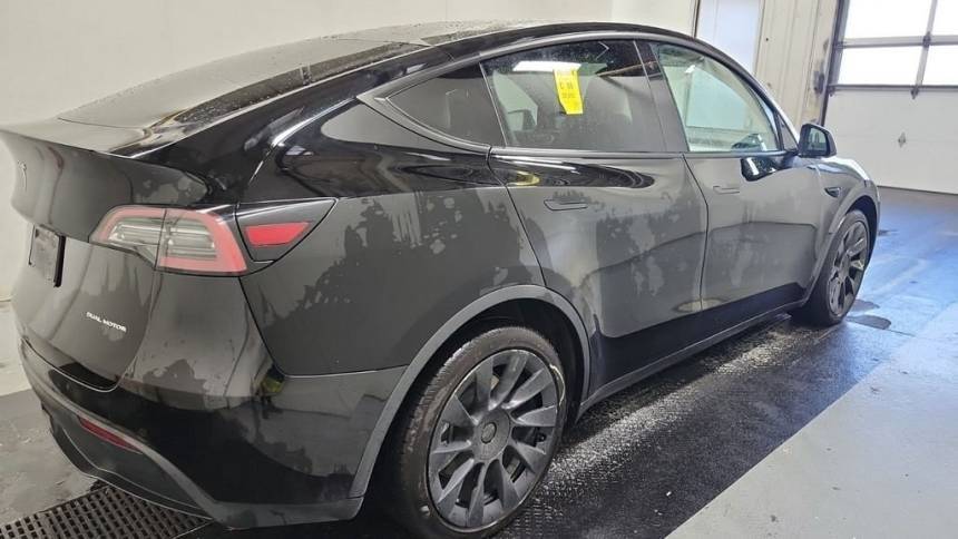 2021 Tesla Model Y 5YJYGDEE0MF298339