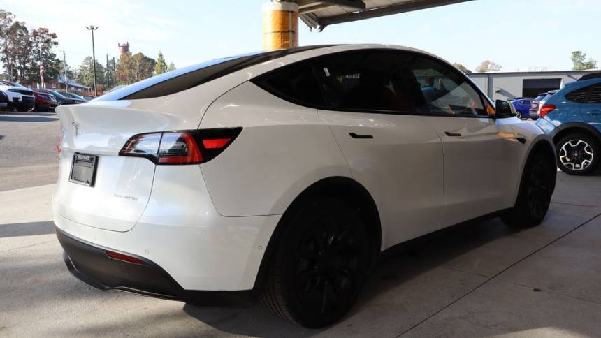 2021 Tesla Model Y 5YJYGDEE0MF090719