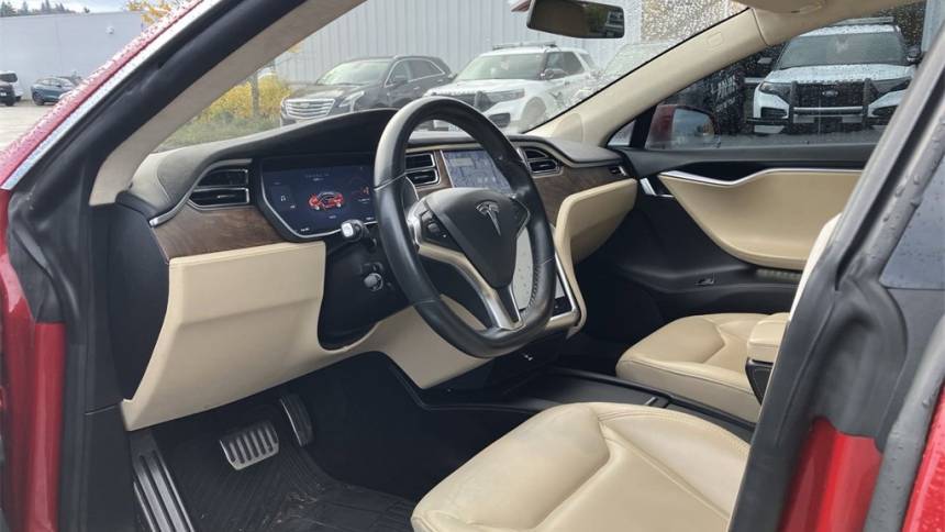 2016 Tesla Model S 5YJSA1E24GF148251