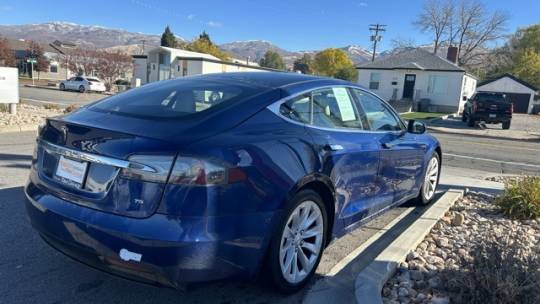 2017 Tesla Model S 5YJSA1E19HF218285