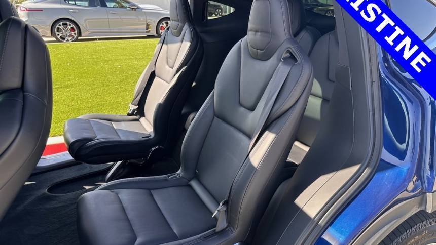 2018 Tesla Model X 5YJXCBE21JF110599