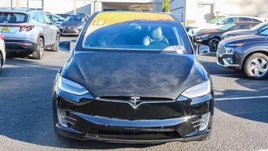 2018 Tesla Model X 5YJXCBE40JF128089