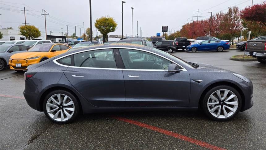 2018 Tesla Model 3 5YJ3E1EB2JF132470