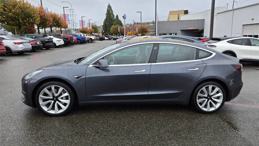 2018 Tesla Model 3 5YJ3E1EB2JF132470