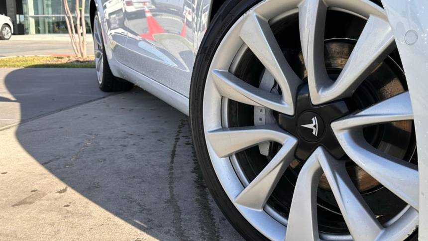 2019 Tesla Model 3 5YJ3E1EB6KF211433