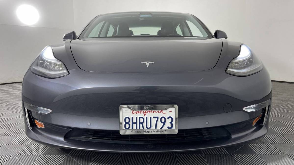 2018 Tesla Model 3 5YJ3E1EB7JF144789