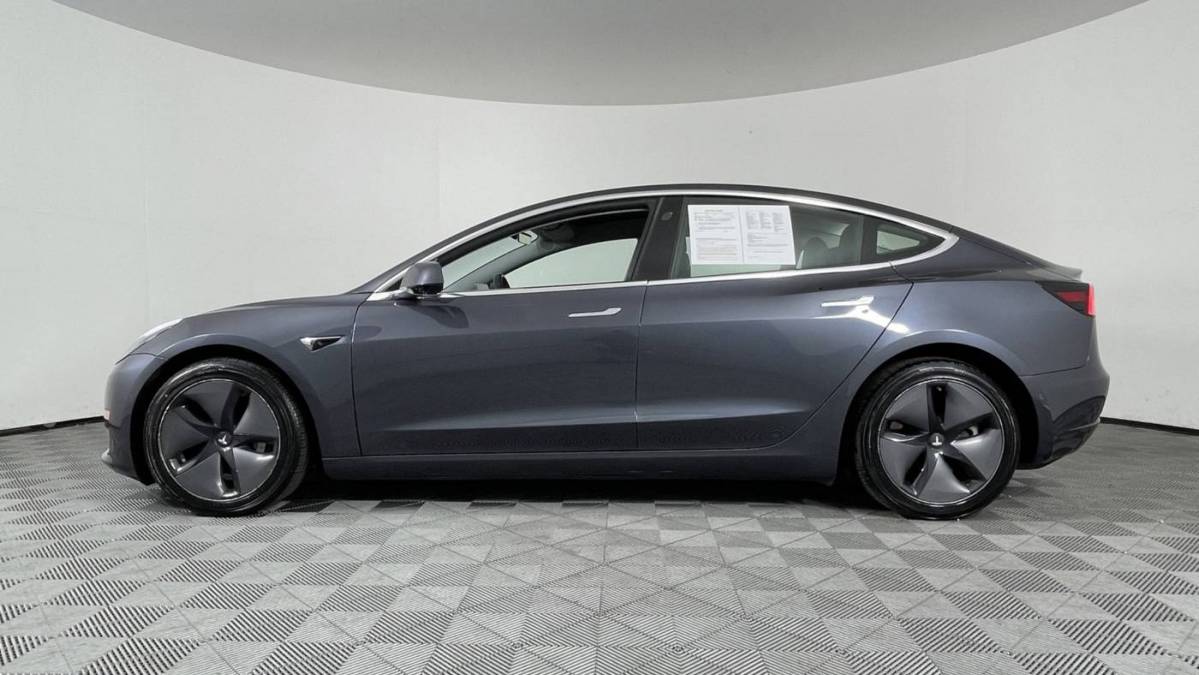 2018 Tesla Model 3 5YJ3E1EB7JF144789