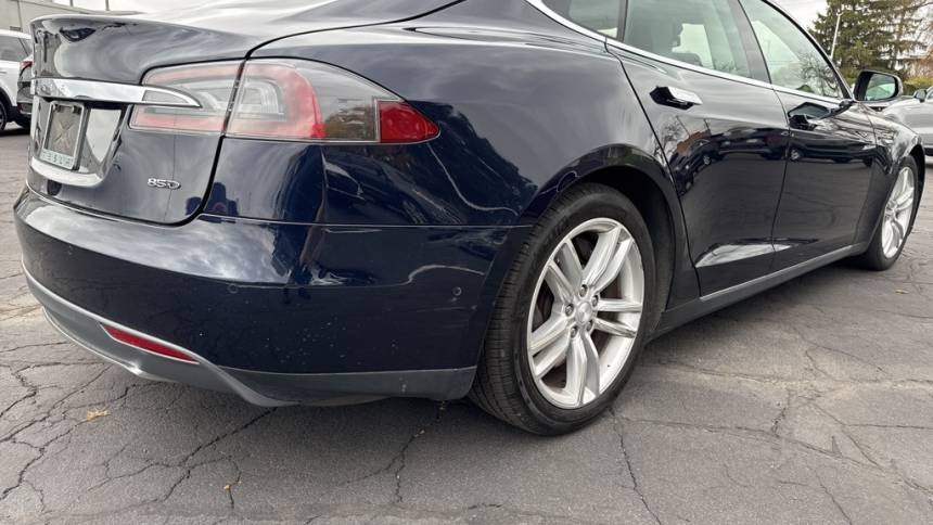 2015 Tesla Model S 5YJSA1H20FFP77581