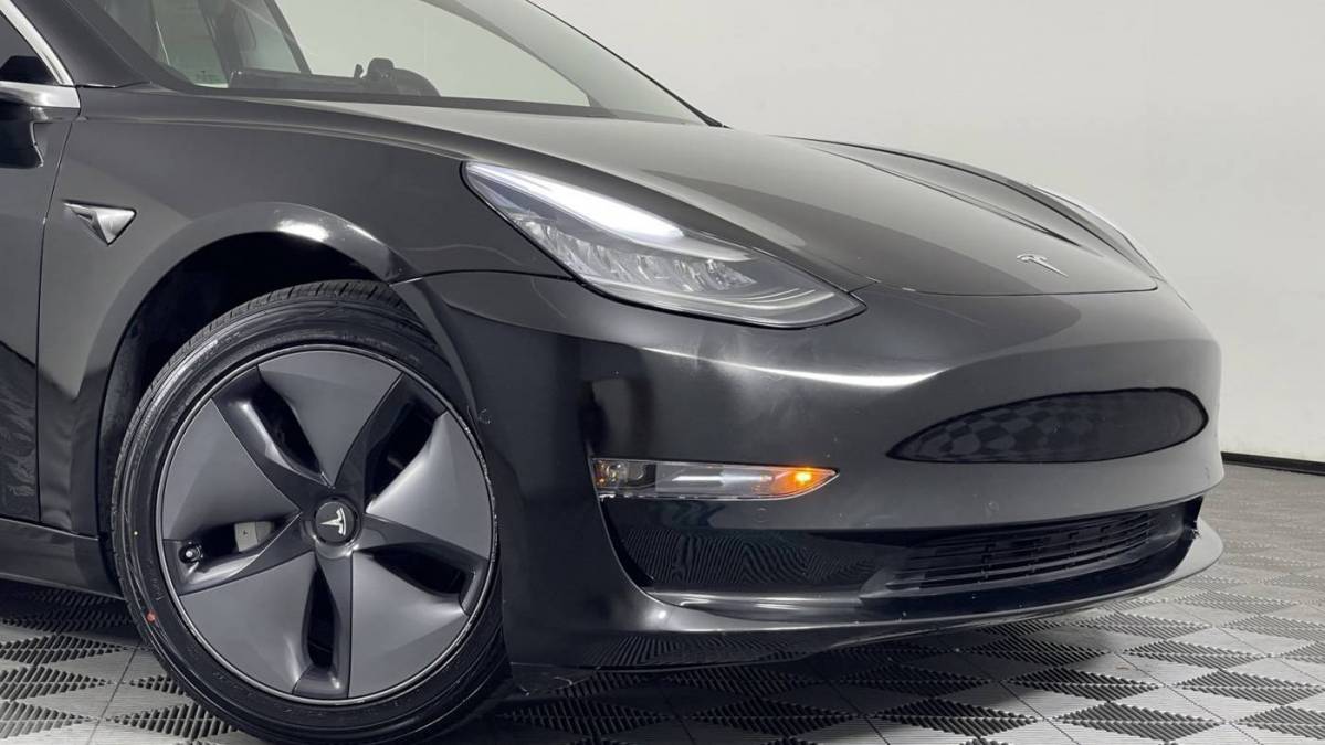 2019 Tesla Model 3 5YJ3E1EAXKF321490