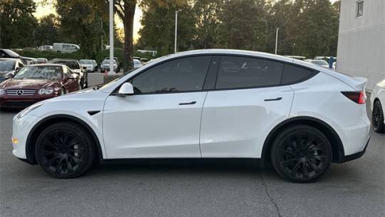 2021 Tesla Model Y 5YJYGDEE5MF304541