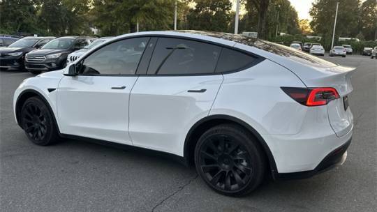 2021 Tesla Model Y 5YJYGDEE5MF304541