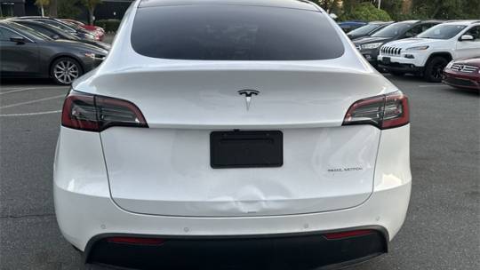 2021 Tesla Model Y 5YJYGDEE5MF304541