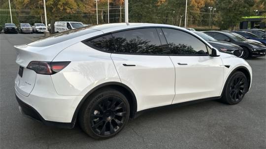 2021 Tesla Model Y 5YJYGDEE5MF304541