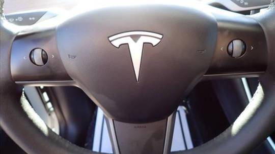 2021 Tesla Model Y 5YJYGDEE6MF074864