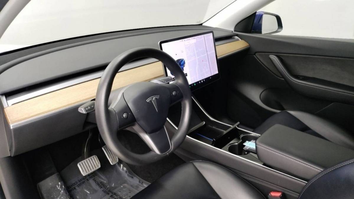 2020 Tesla Model Y 5YJYGDEE7LF057912