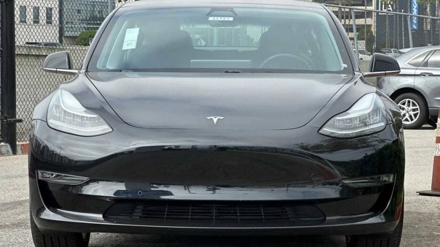 2018 Tesla Model 3 5YJ3E1EA0JF071031