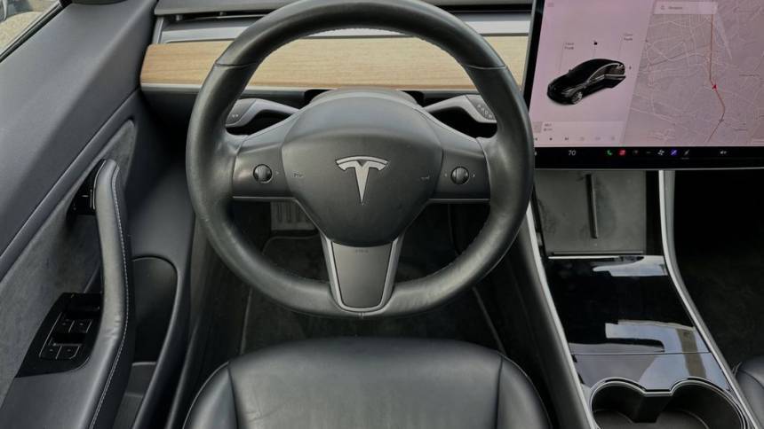 2018 Tesla Model 3 5YJ3E1EA0JF071031