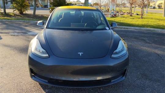 2019 Tesla Model 3 5YJ3E1EA0KF300759