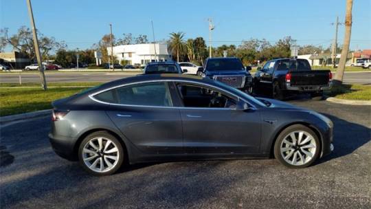 2019 Tesla Model 3 5YJ3E1EA0KF300759