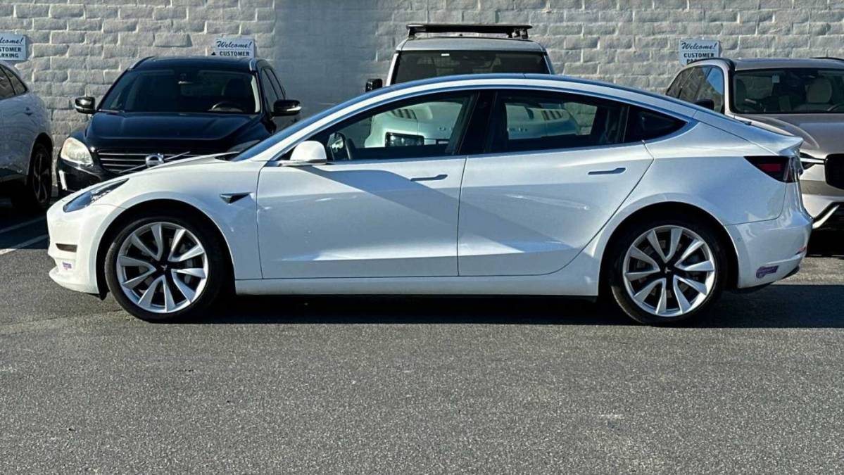 2019 Tesla Model 3 5YJ3E1EB0KF494279