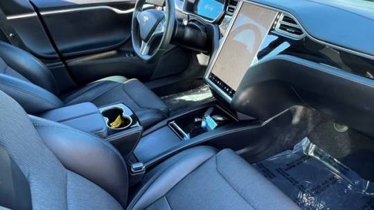 2017 Tesla Model S 5YJSA1E2XHF218028