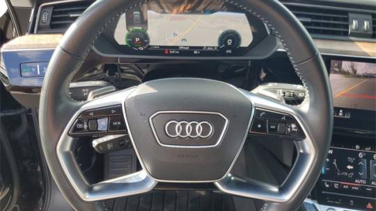 2019 Audi e-tron WA1VABGE3KB023256