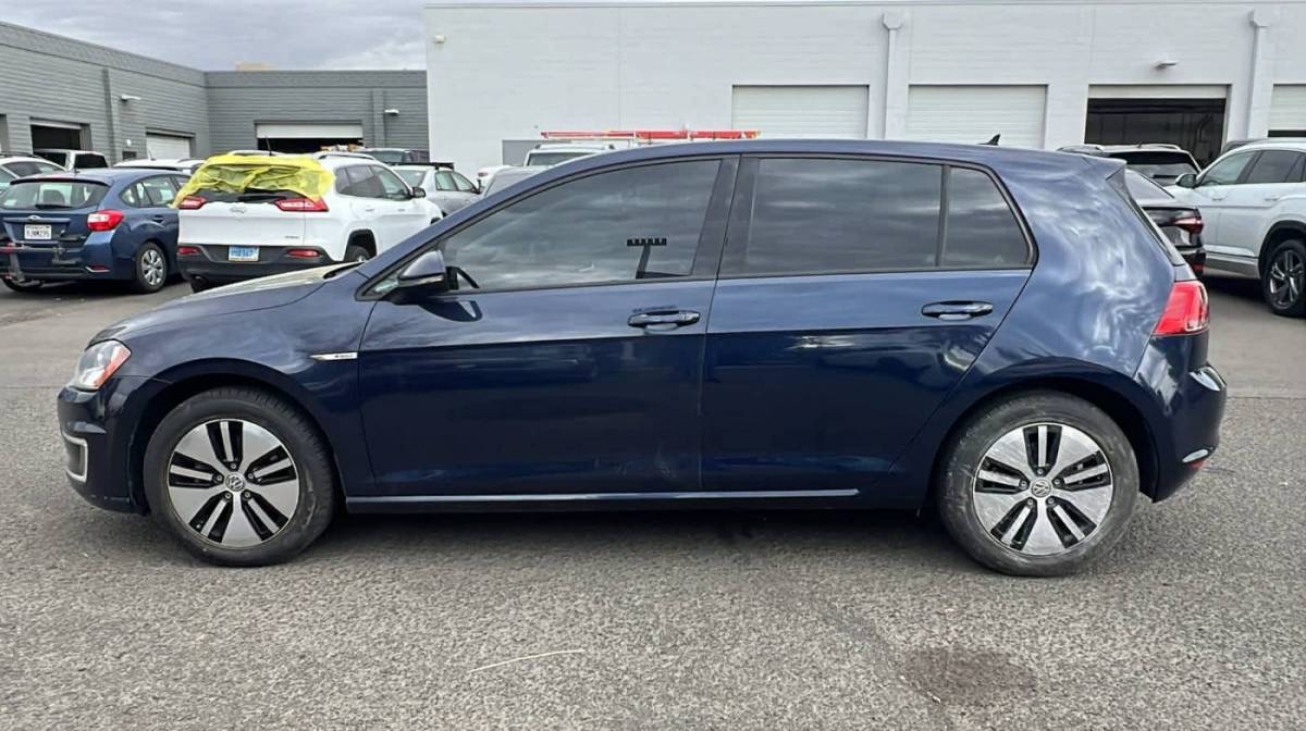 2016 Volkswagen e-Golf WVWKP7AU0GW913136