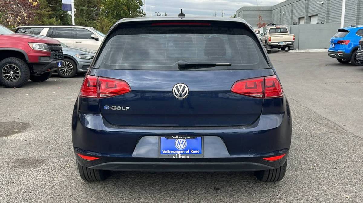 2016 Volkswagen e-Golf WVWKP7AU0GW913136