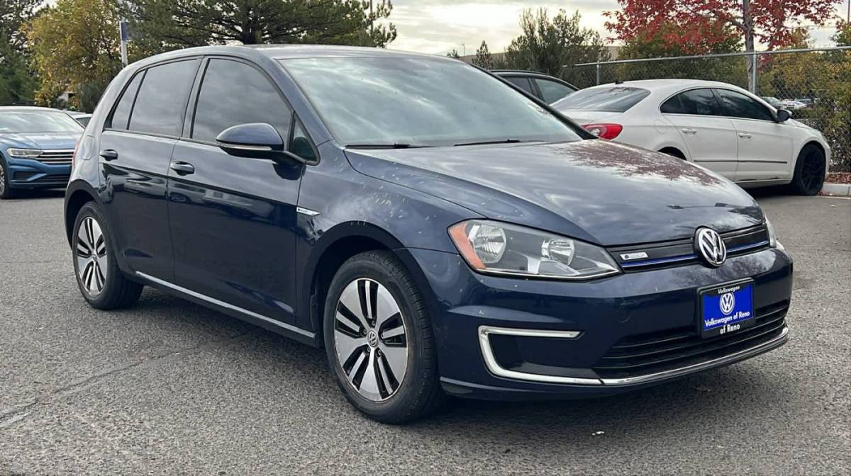 2016 Volkswagen e-Golf WVWKP7AU0GW913136