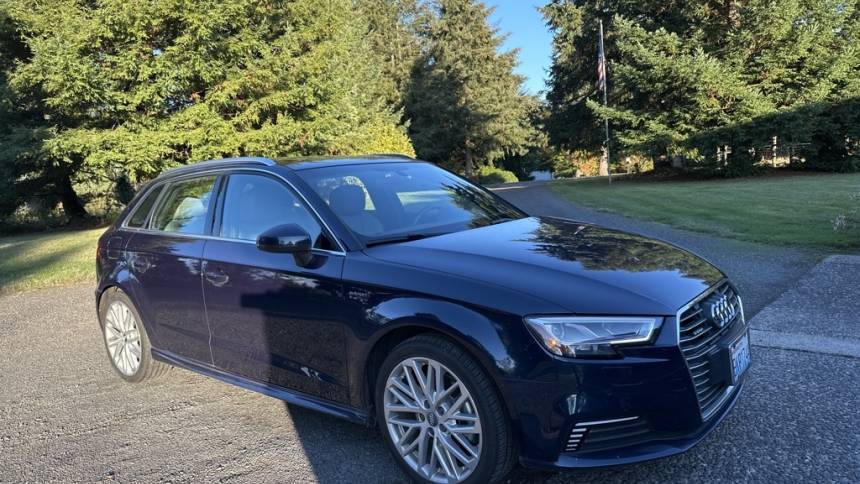 2018 Audi A3 Sportback e-tron WAUTPBFF1JA075976