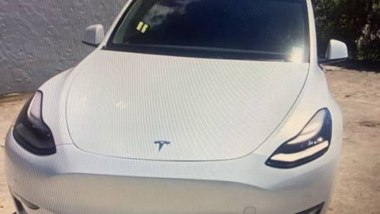 2020 Tesla Model Y 5YJYGDEE8LF047096