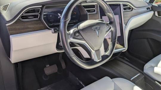 2016 Tesla Model X 5YJXCBE22GF005160