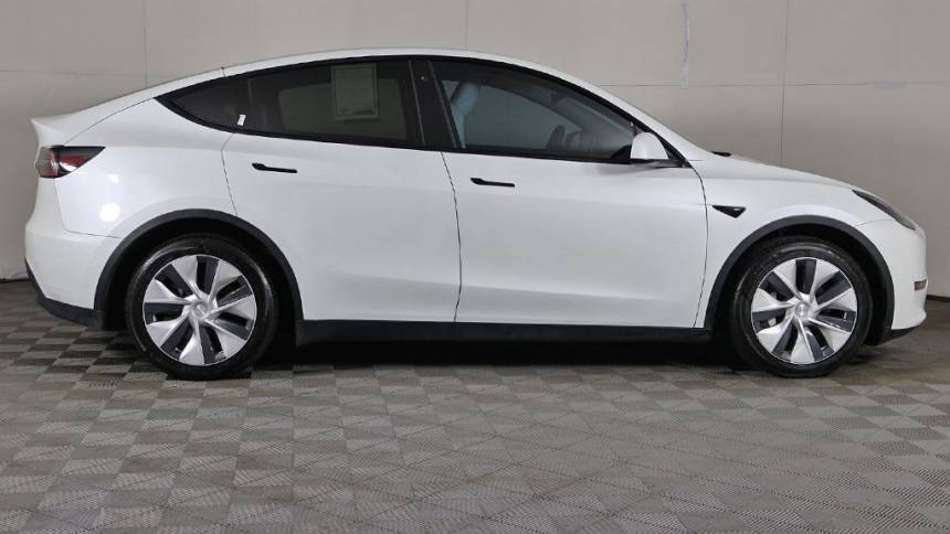 2020 Tesla Model Y 5YJYGDEE9LF027455