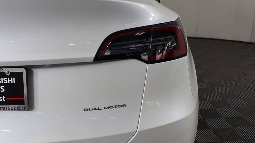 2020 Tesla Model Y 5YJYGDEE9LF027455