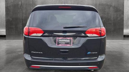 2018 Chrysler Pacifica Hybrid 2C4RC1H77JR126899