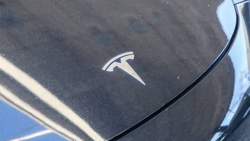 2018 Tesla Model 3 5YJ3E1EA6JF092739