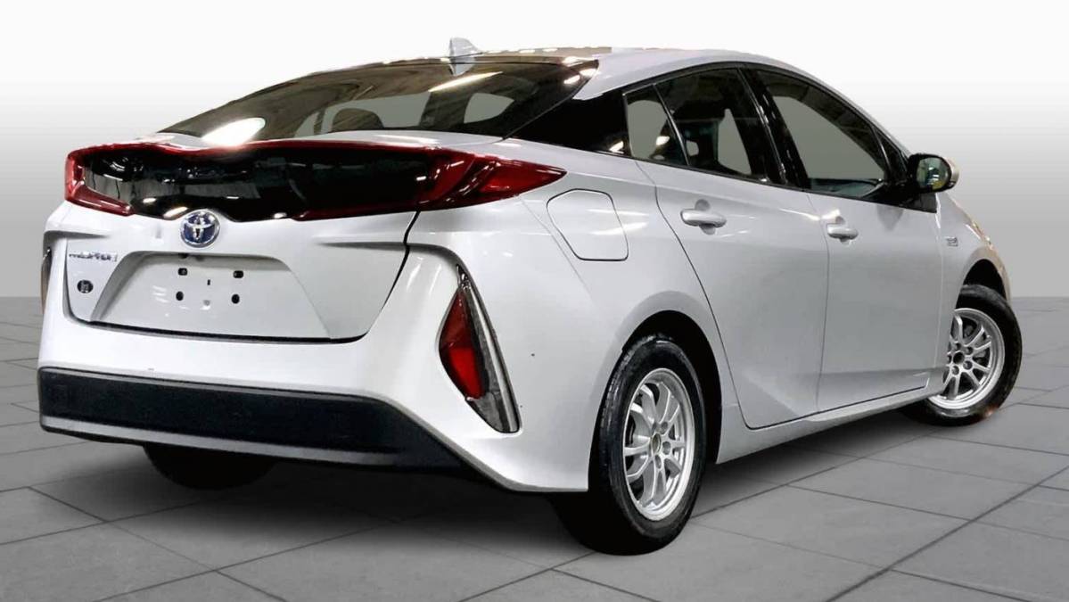 2018 Toyota Prius Prime JTDKARFPXJ3078932