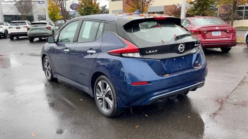 2022 Nissan LEAF 1N4AZ1CV5NC559868