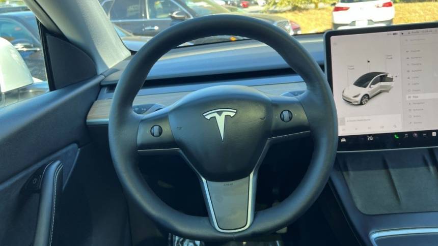 2021 Tesla Model Y 5YJYGDEE7MF301978