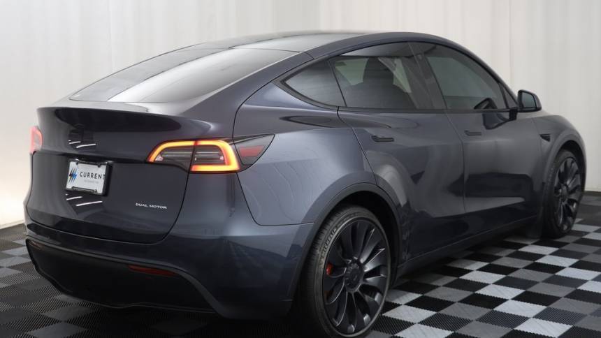 2021 Tesla Model Y 5YJYGDEE9MF244473