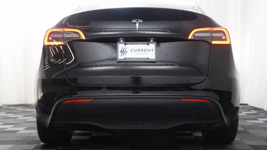 2020 Tesla Model Y 5YJYGDEE6LF050790