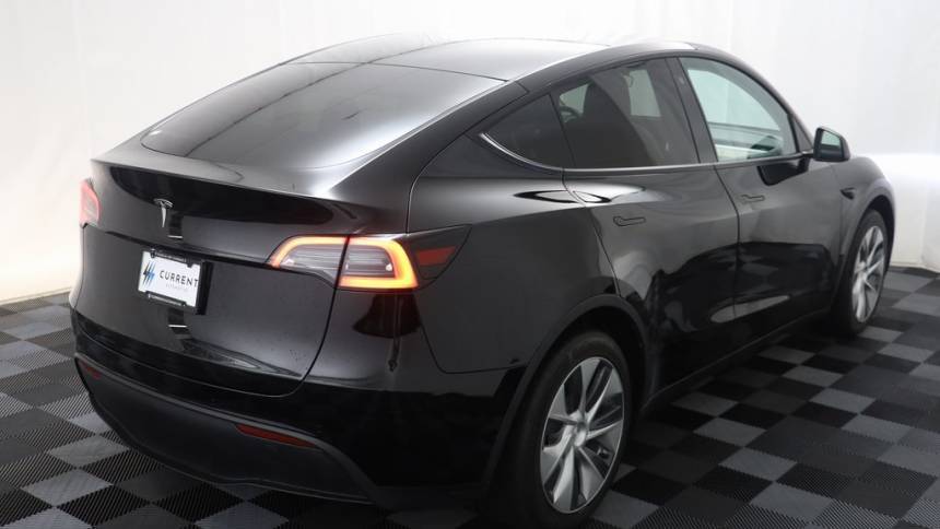 2020 Tesla Model Y 5YJYGDEE6LF050790